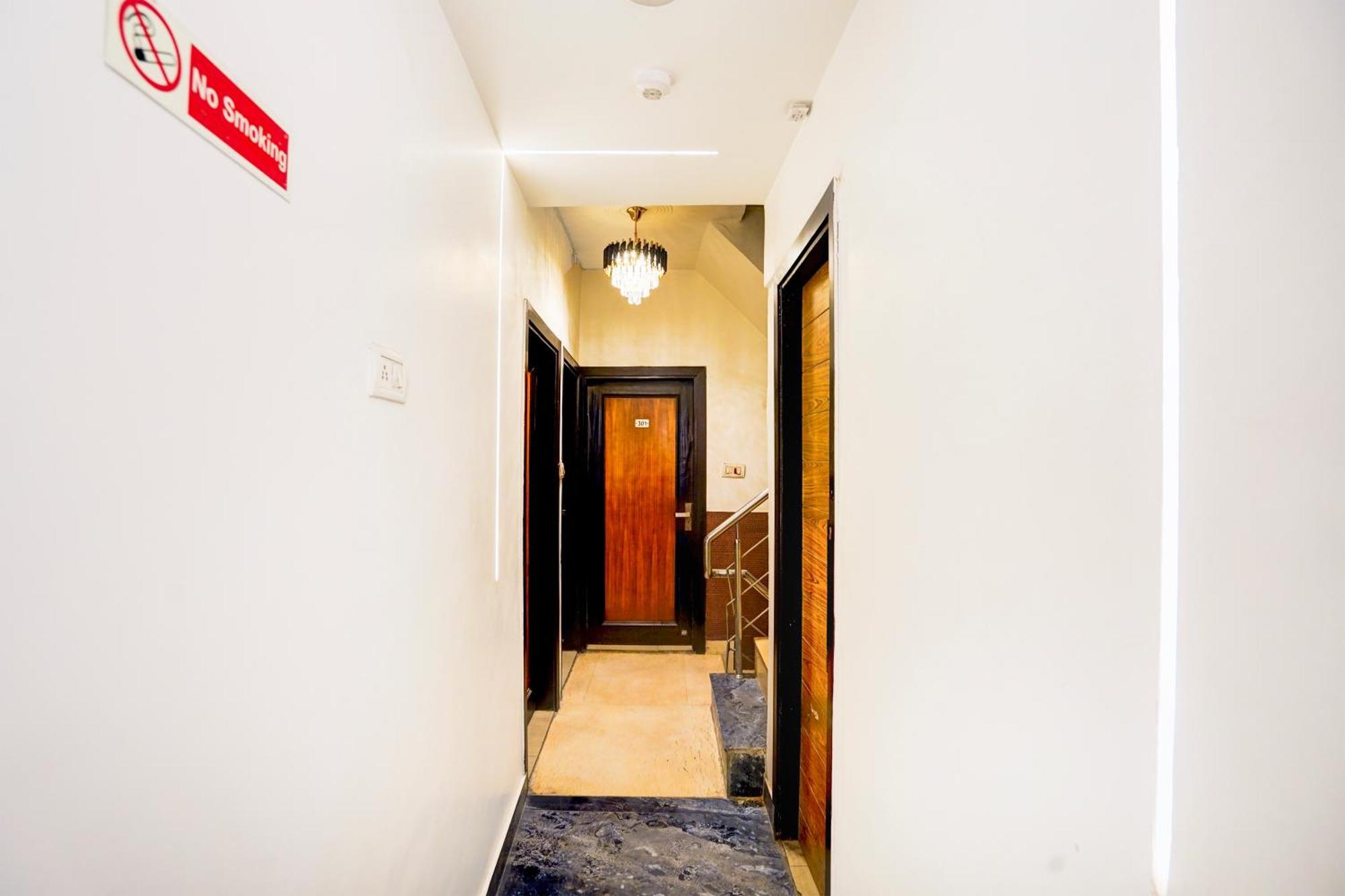 Hotel Jai Balaji, Paharganj, New Delhi Railway Station エクステリア 写真