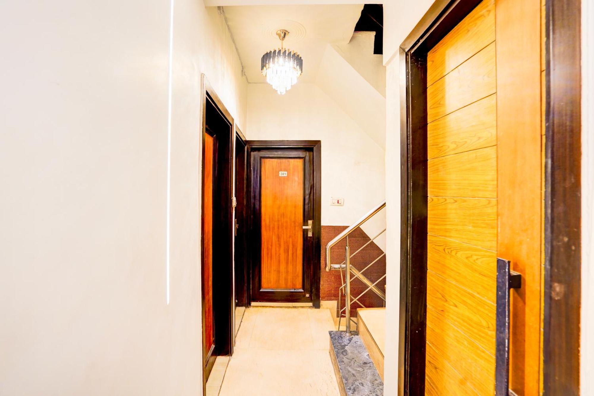 Hotel Jai Balaji, Paharganj, New Delhi Railway Station エクステリア 写真