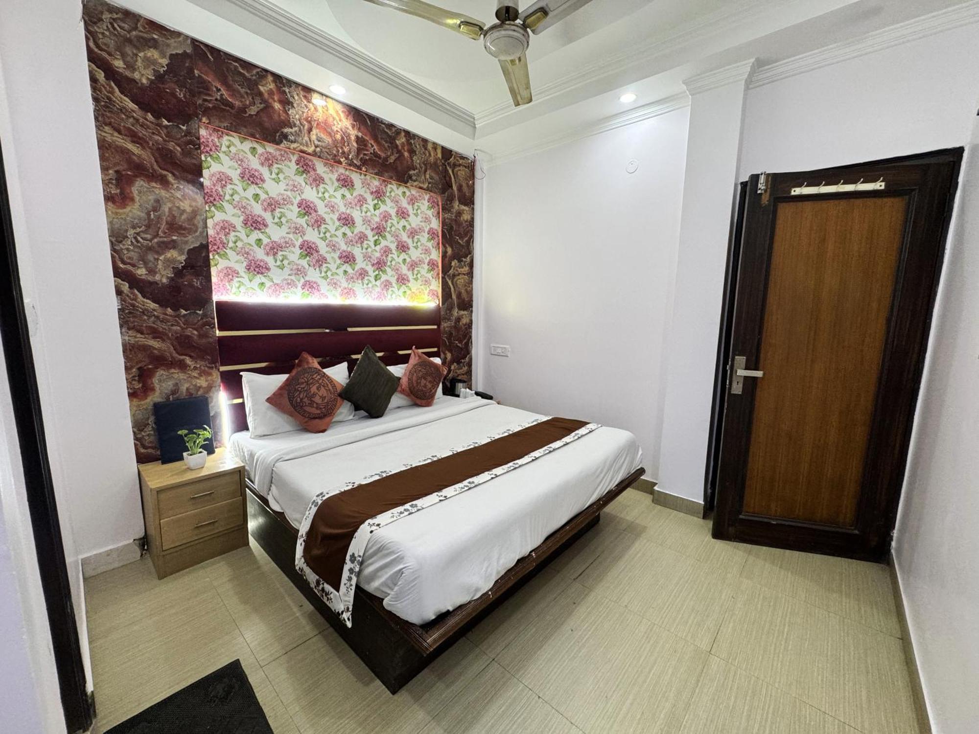 Hotel Jai Balaji, Paharganj, New Delhi Railway Station エクステリア 写真