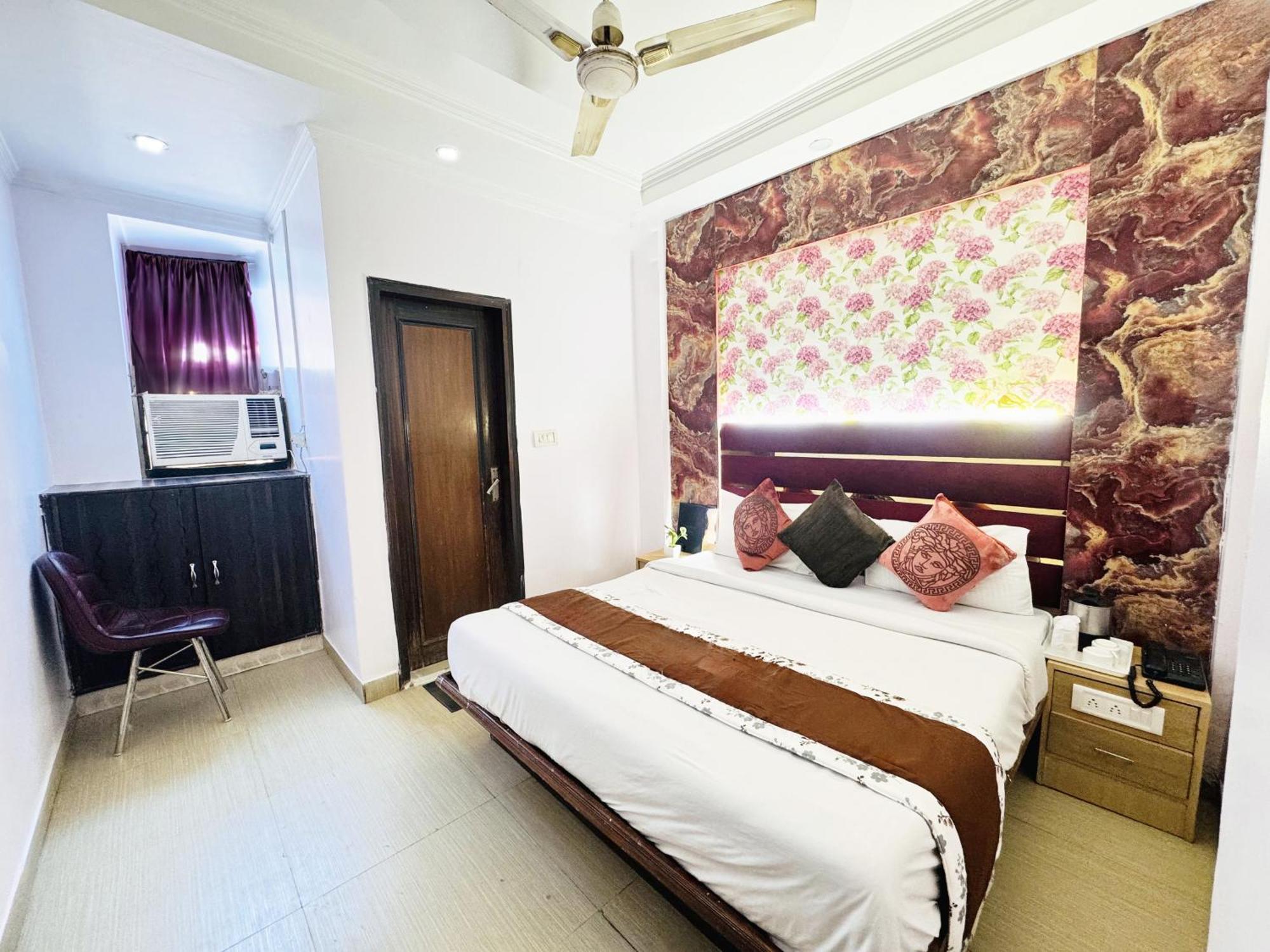 Hotel Jai Balaji, Paharganj, New Delhi Railway Station エクステリア 写真