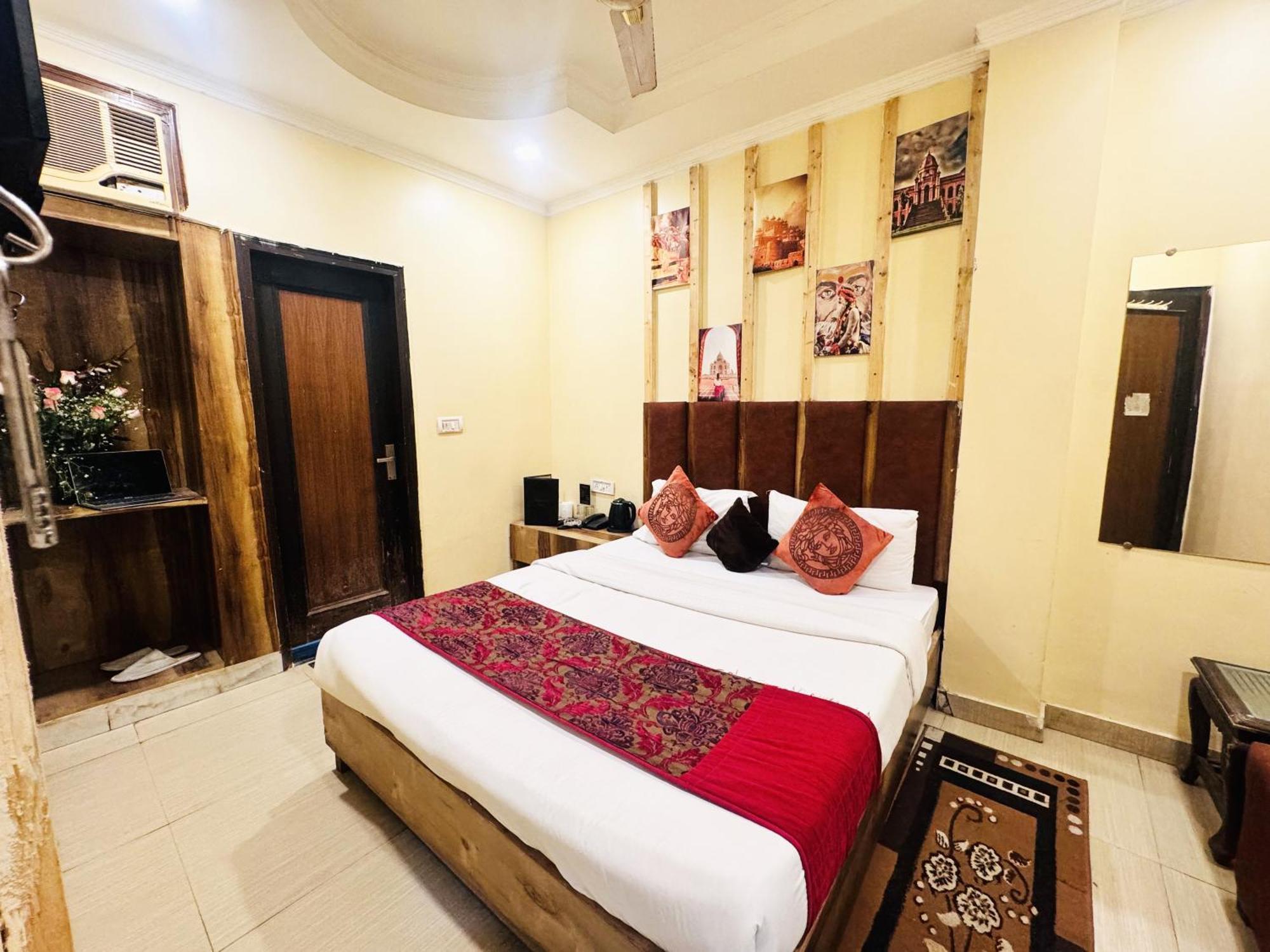 Hotel Jai Balaji, Paharganj, New Delhi Railway Station エクステリア 写真