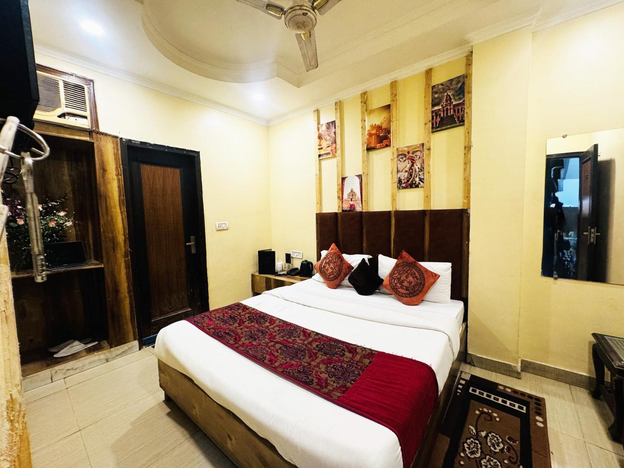 Hotel Jai Balaji, Paharganj, New Delhi Railway Station エクステリア 写真