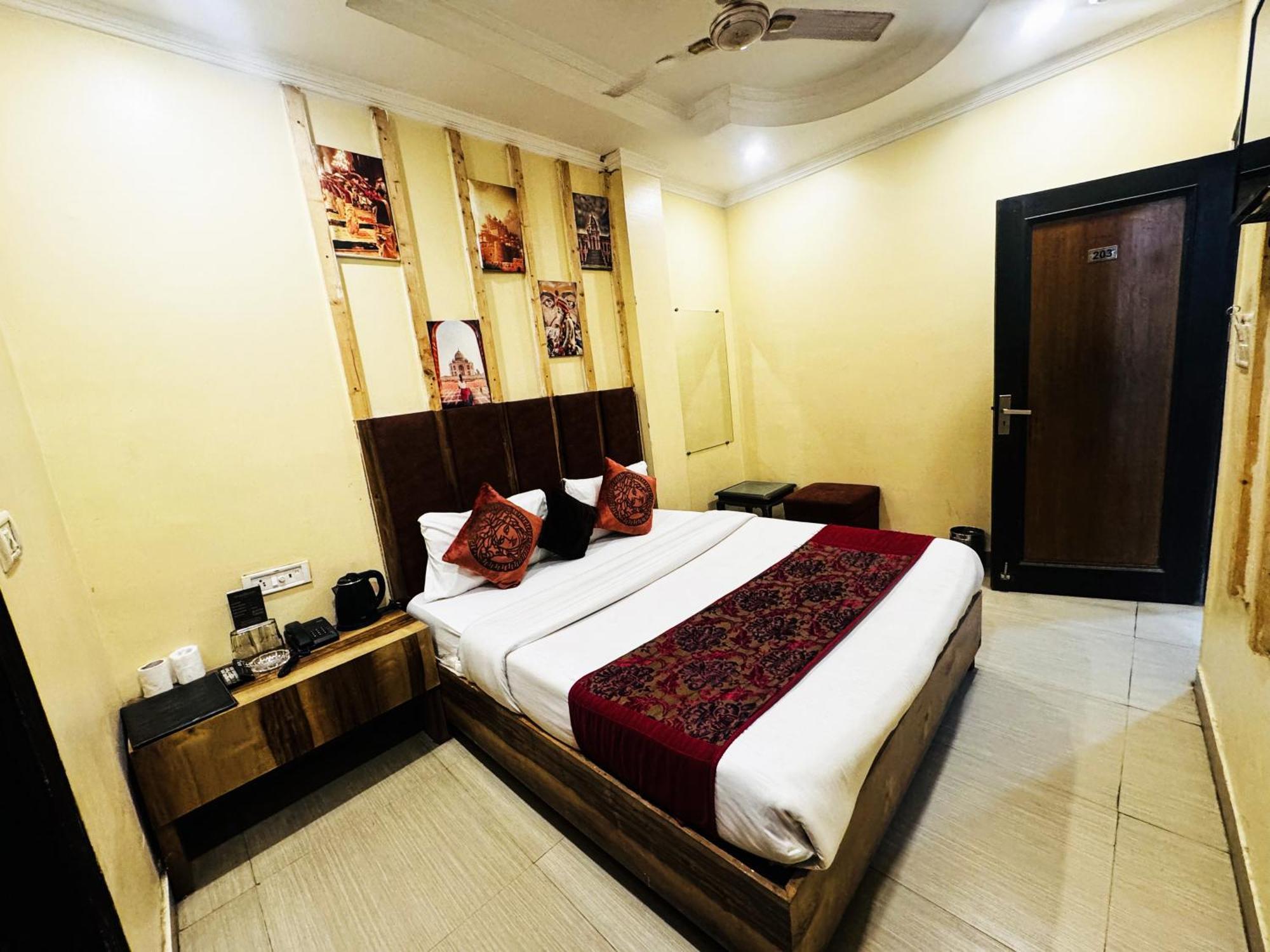 Hotel Jai Balaji, Paharganj, New Delhi Railway Station エクステリア 写真